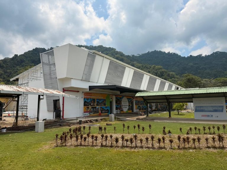 Depósito Libre Comercial de Golfito inauguró ocho nuevos locales