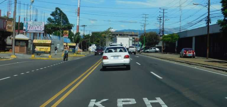 Restricción vehicular se aplicará por última vez este jueves y regresará hasta el 21 de abril