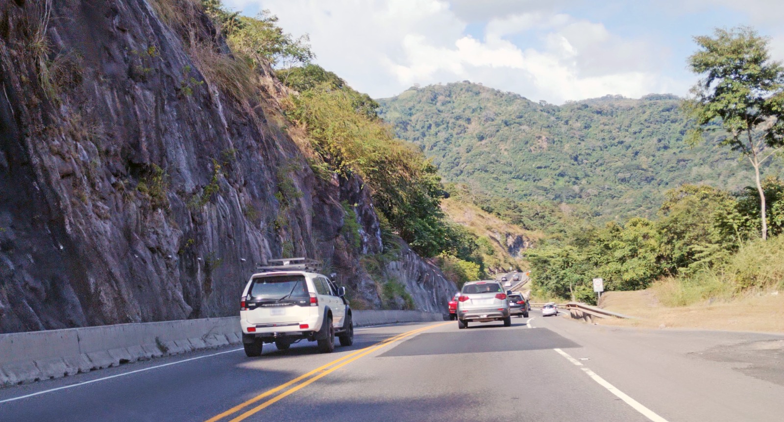 Imagen principal del artículo: INS: Las llamas afectaron a un vehículo asegurado cada cinco días durante el 2025