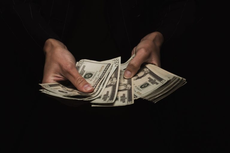 ¿Está la política monetaria frenando la reducción de la deuda pública?