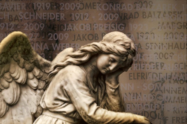 La muerte como espectáculo: una sociedad entre el miedo a vivir y la indiferencia al morir