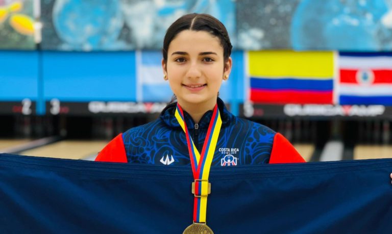 Joven prodigio del boliche costarricense gana 4 medallas en el Iberoamericano Juvenil de Colombia