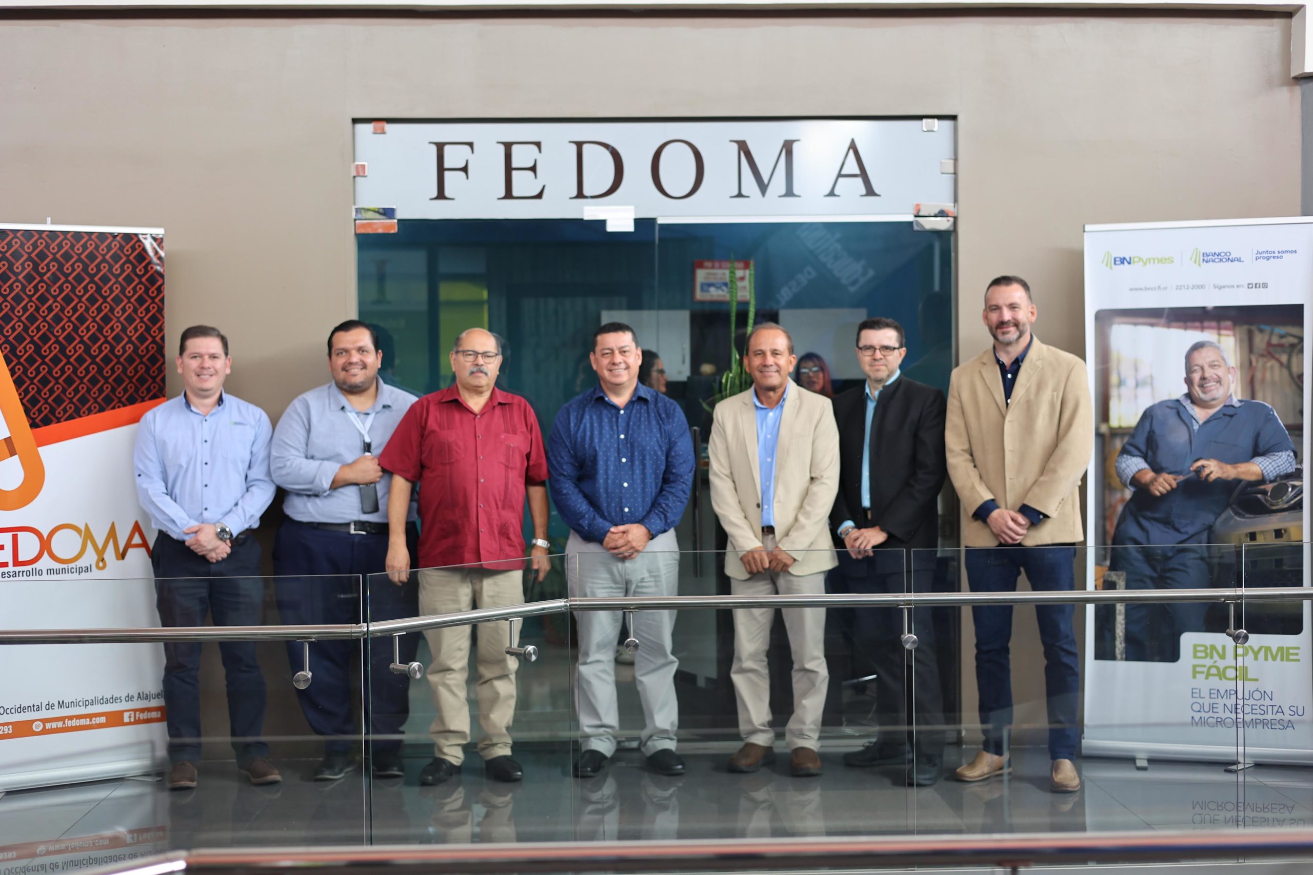 Imagen principal del artículo: BN y Fedoma firman convenio para impulsar desarrollo en 11 cantones de Occidente