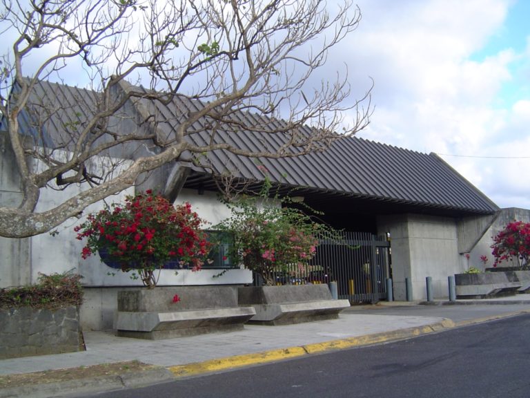 Congelar el FEES es una decisión política. Y tiene consecuencias.