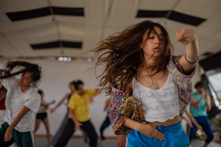 UNA lanza “Conexiones Escénicas”: una nueva plataforma de encuentro y formación teatral