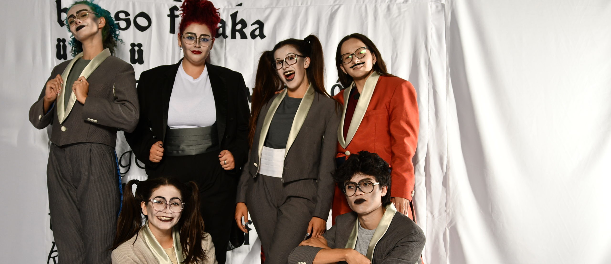 Imagen principal del artículo: Teatro Universitario celebrará su 75 aniversario con “Corazón Gaseado”, una obra que revive el espíritu del dadaísmo