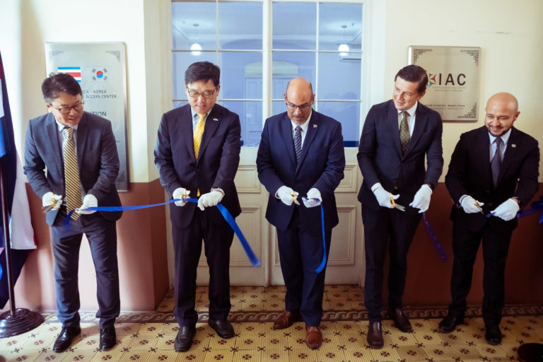 UTN inaugura nuevo laboratorio de inteligencia artificial