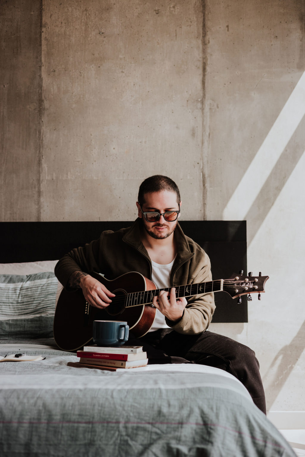 Imagen principal del artículo: Sergio Calvo estrena su nueva canción: "Gracias por no volver"