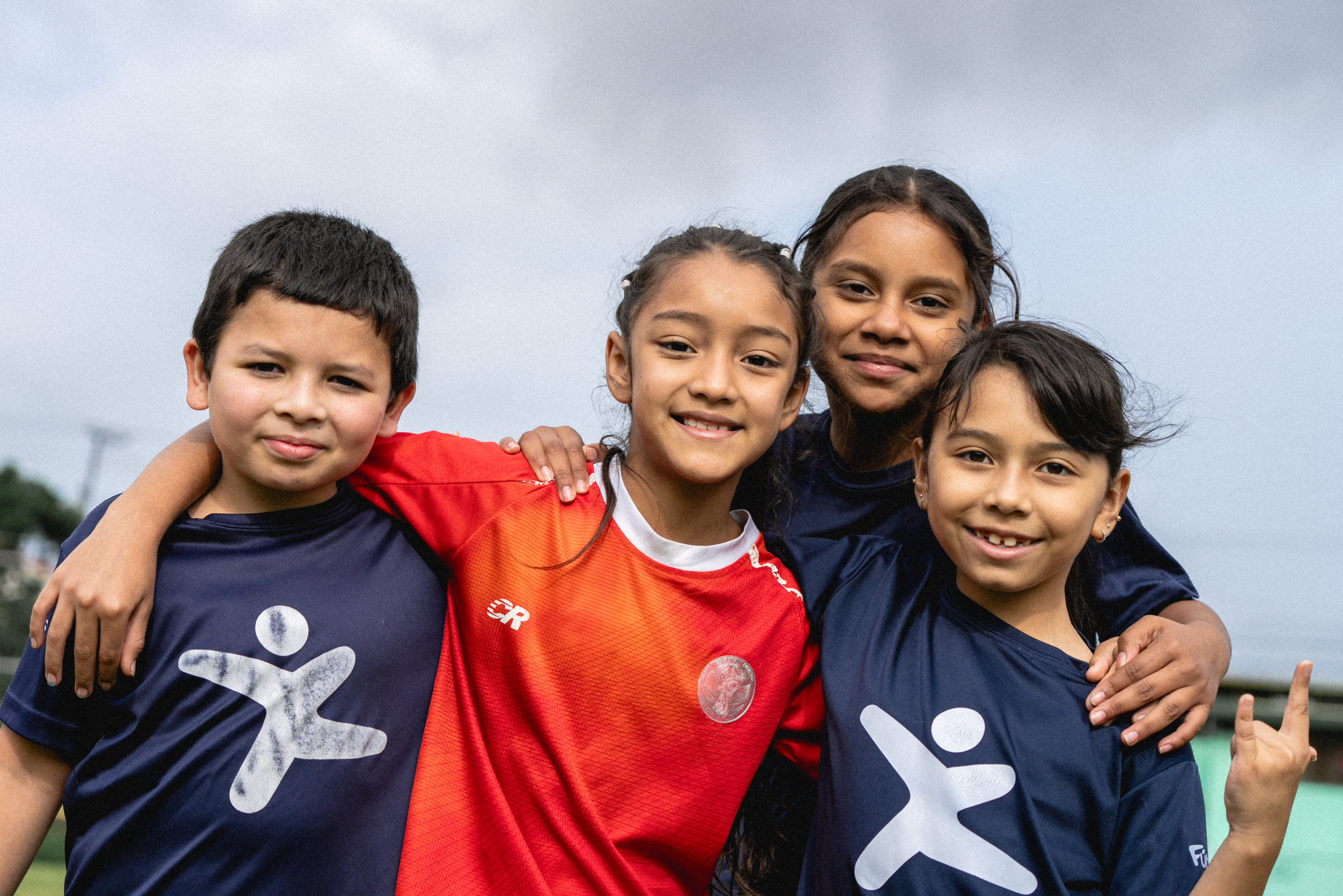 Imagen principal del artículo: Fútbol, equidad y medio ambiente: programa beneficia a más de 600 niños y niñas en la Península de Nicoya