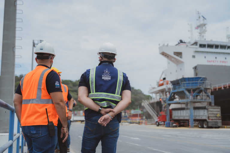 SPC alerta sobre impacto del fuerte oleaje en Puerto Caldera y reitera necesidad urgente de modernización