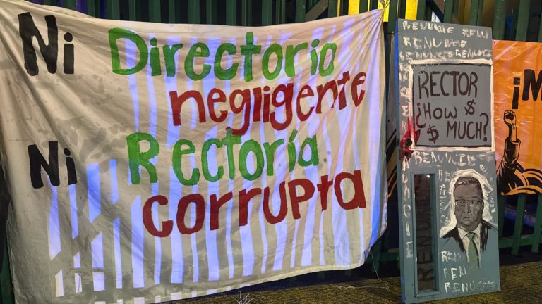 UCR: estudiantes bloquean ingreso, exrectores piden mesura, prudencia y reflexión