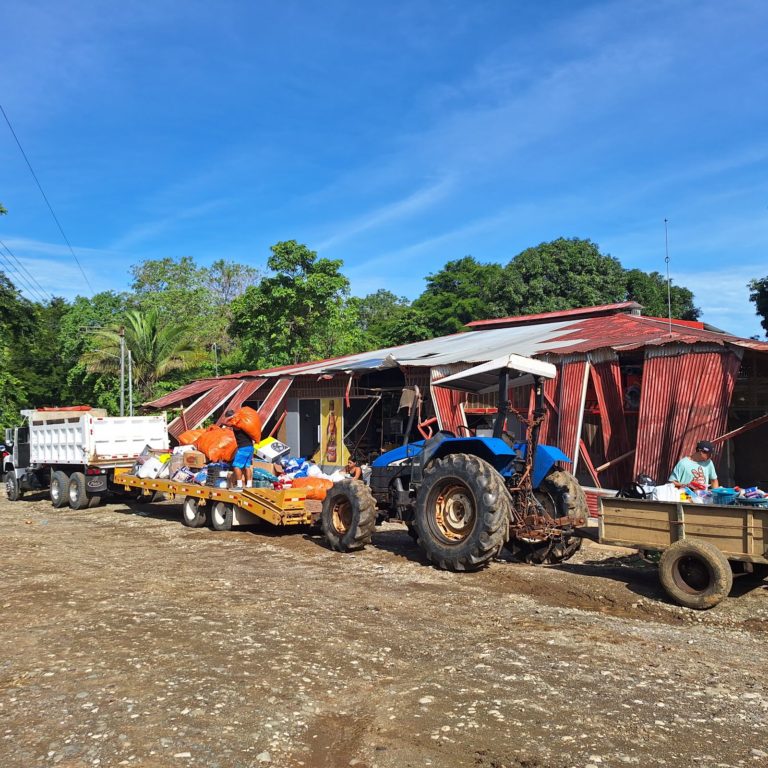 Municipalidad de Golfito inicia demolición de propiedades pese a oposición de comunidad
