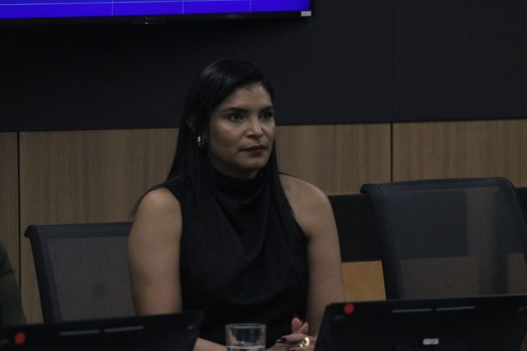 Proponen ley especial para reforzar la protección de los derechos de las personas menores de edad