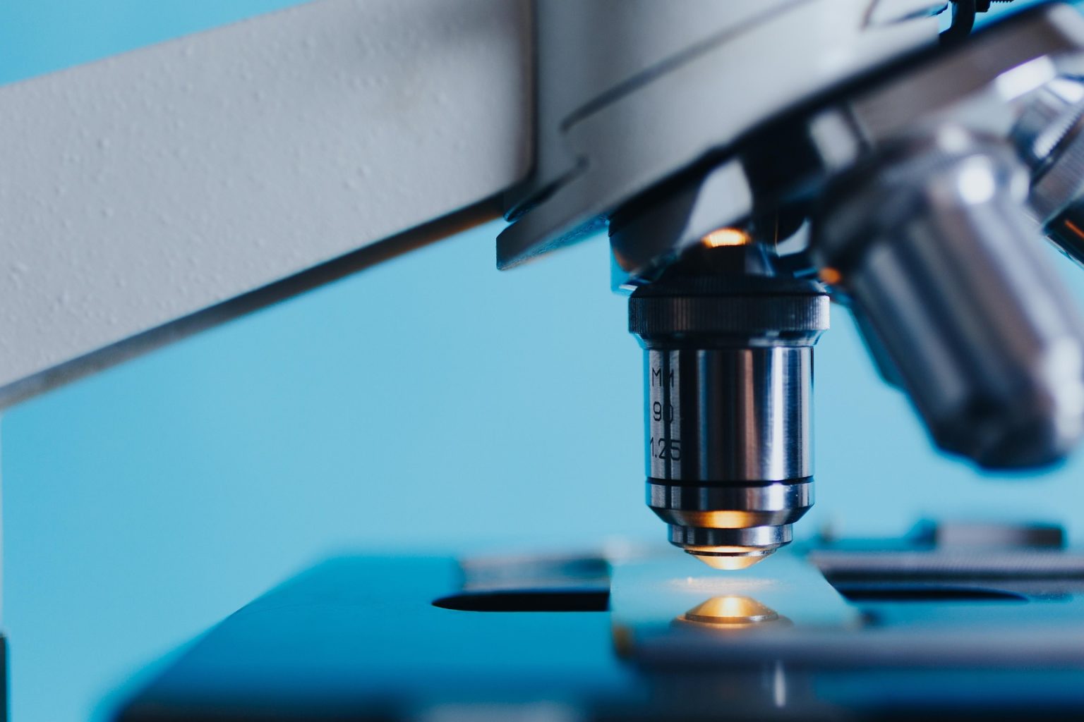 Imagen principal del artículo: Fortaleciendo los cimientos del puente biomédico en Costa Rica