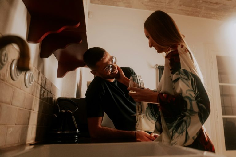 Hábitos en pareja: El poder del diálogo para una convivencia saludable