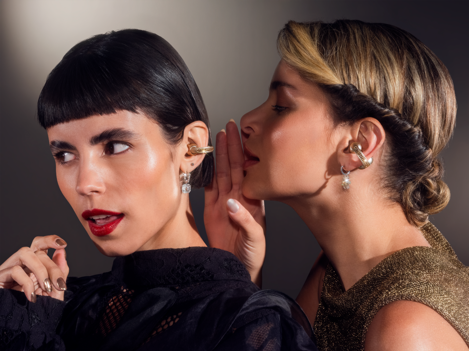 Imagen principal del artículo: Motorola amplía su ecosistema de dispositivos con los nuevos moto watch fit y moto buds loop, con tecnología Sound by Bose y cristales Swarovski