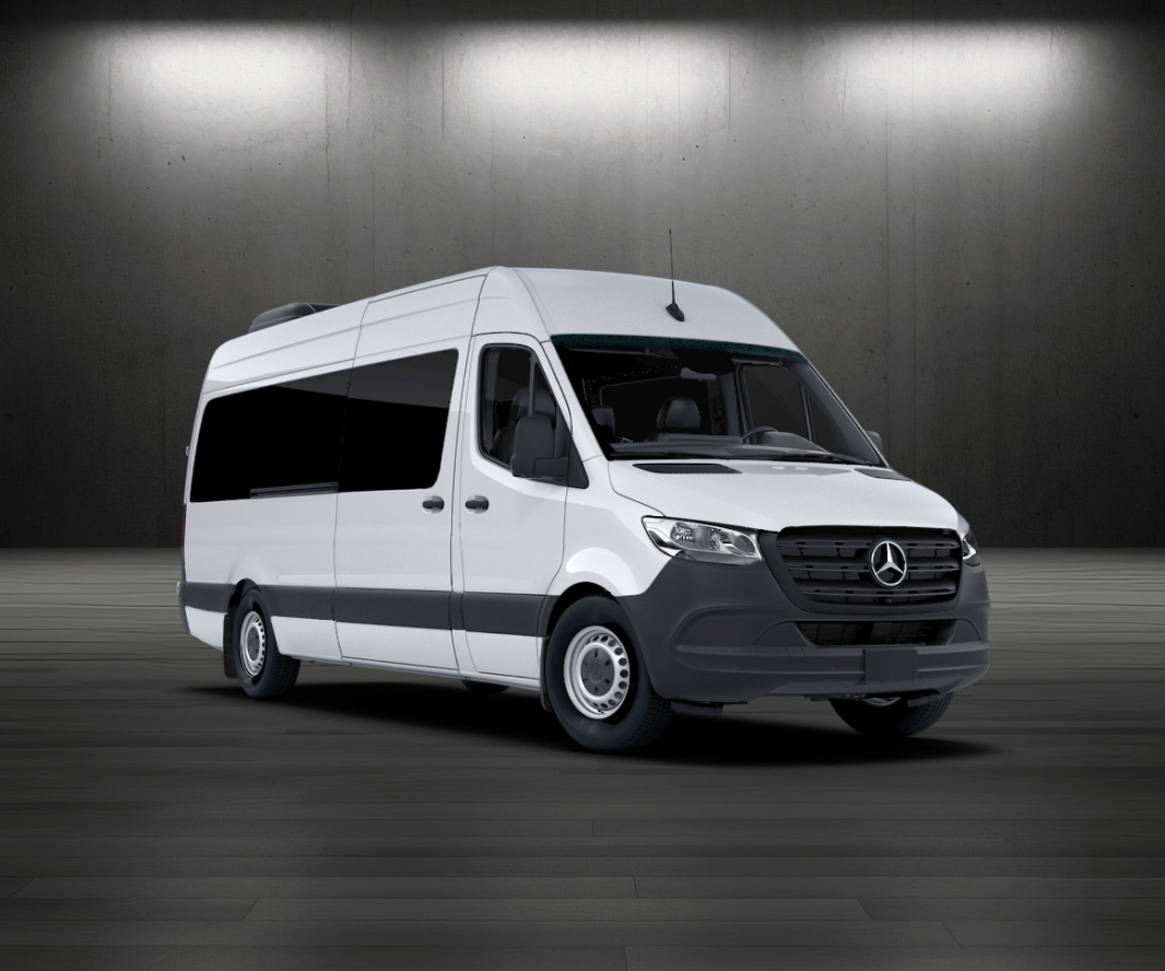 Imagen principal del artículo: AutoStar lanza nuevas vans Mercedes-Benz para transformar el transporte turístico, familiar y corporativo en Costa Rica