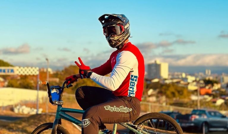 Tico José Pablo Chavarría hace historia para el bicicross de Centroamérica en Estados Unidos