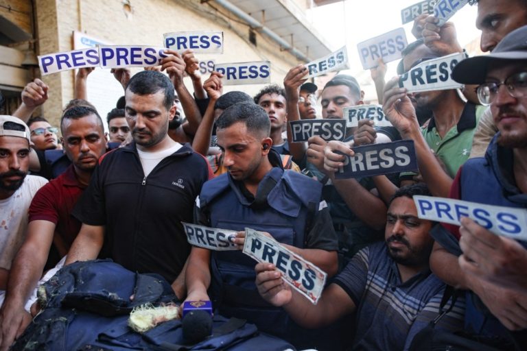 Directores de medios de comunicación exigen a Israel abrir fronteras de Gaza a la prensa