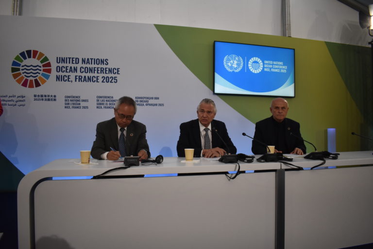 Canciller Arnoldo André afirma que investigará retiro de credenciales a científicos costarricense en la UNOC 3