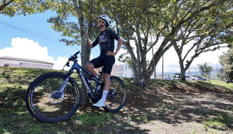 Andrey Amador lanza proyecto de ciclismo para impulsar el talento joven