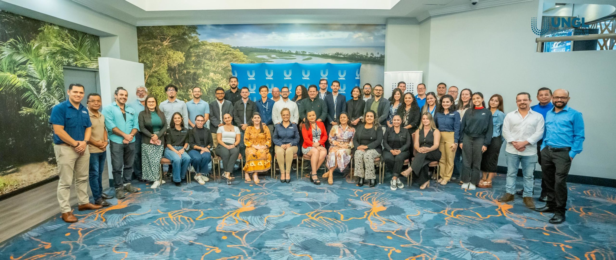 Imagen principal del artículo: UNGL capacita a gobiernos locales en comunicación política e inteligencia artificial