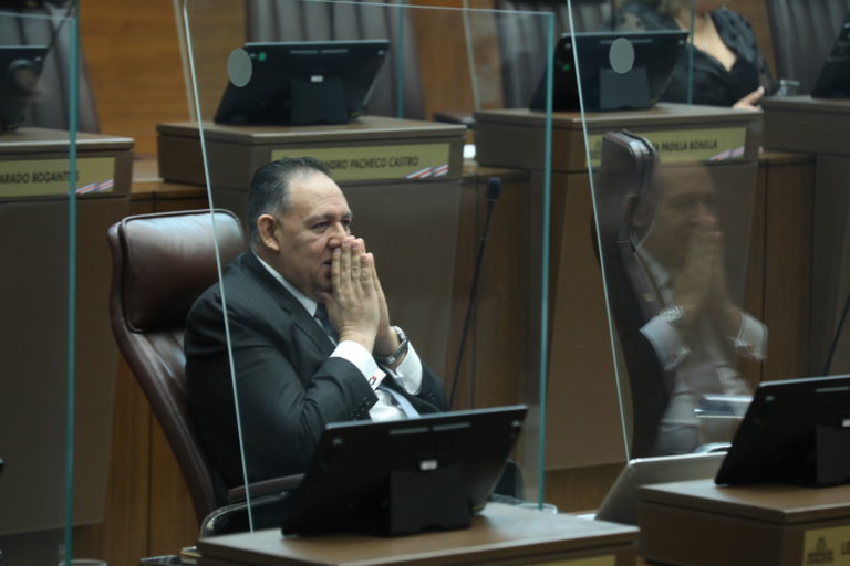 Leslye Bojorges sobre lento avance de proyecto de jornadas: "Frente Amplio, doña Monserrat, doña Kattia y doña Dinorah han ganado"