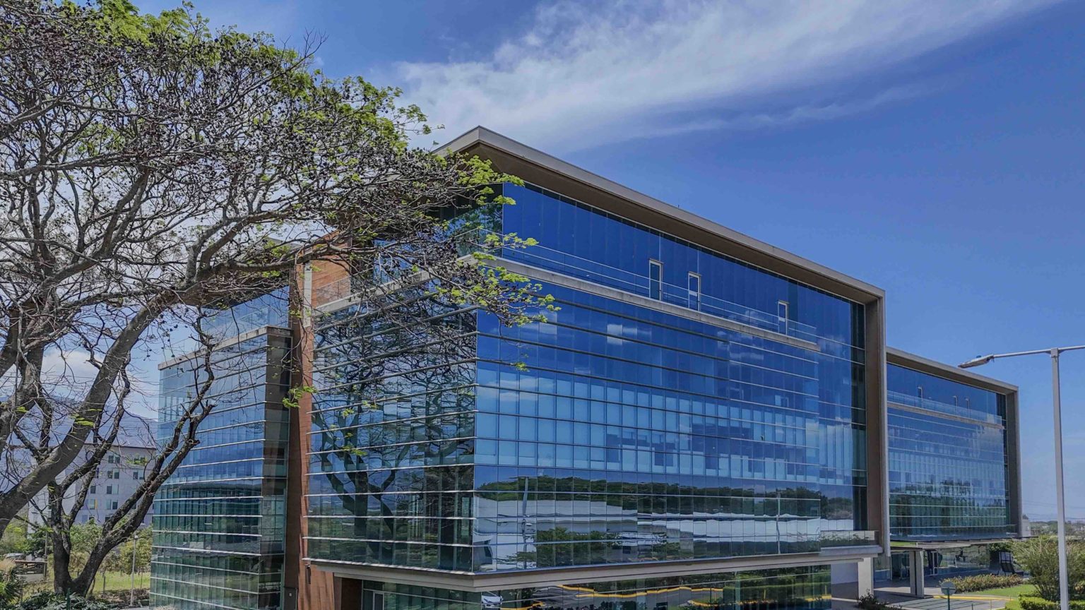 Imagen principal del artículo: Lindora Park proyecta expansión con nuevas torres de oficinas