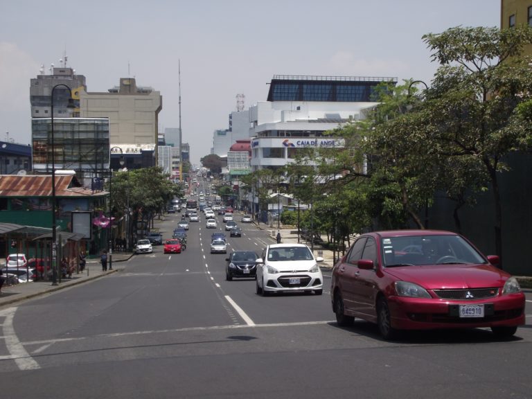 Restricción vehicular se suspenderá del 7 a 18 de julio por las vacaciones de mitad de año