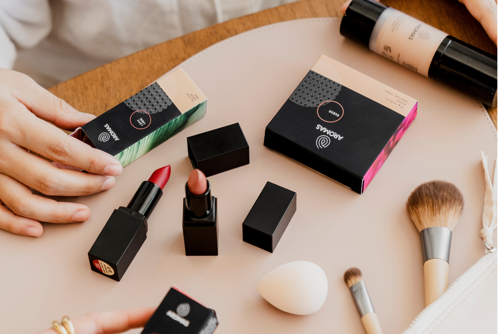 Imagen principal del artículo: Aromas lanza nueva línea de maquillaje natural con sello costarricense