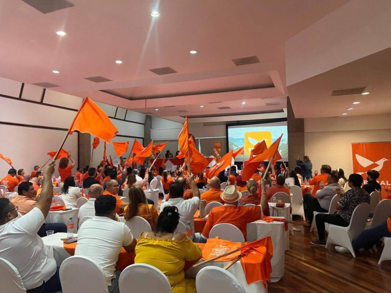 Cati Phillips asume la presidencia del Partido Liberal Progresista