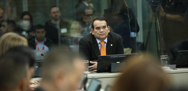 Corte manda Caso de Chaves a la Asamblea, director del OIJ patina