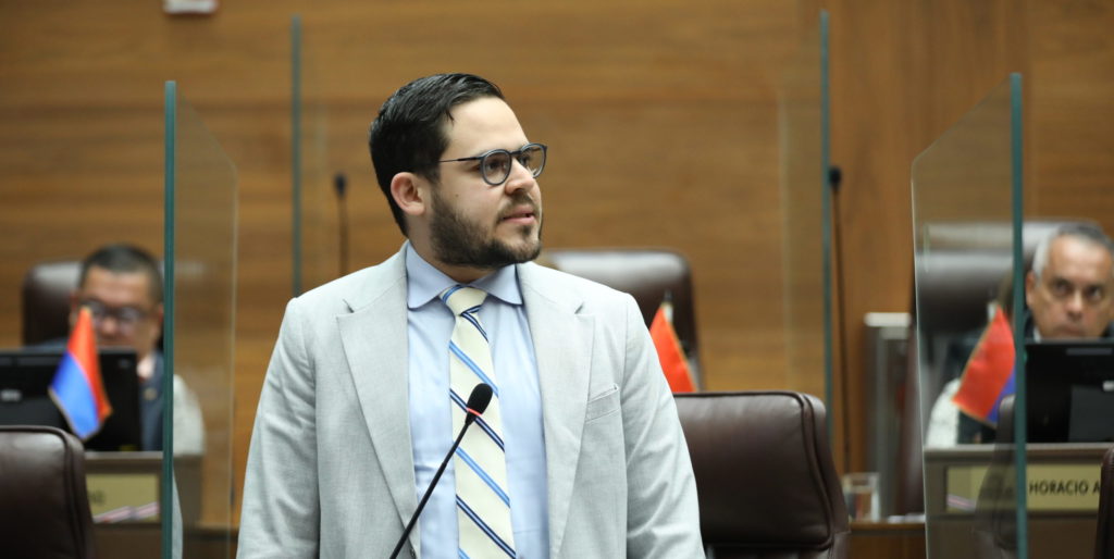 Diputado del PUSC propone aumento del 50% a la entrada al Chirripó