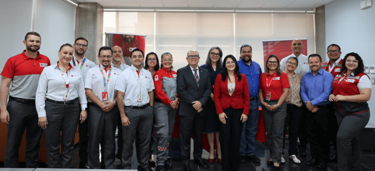 UNA y Cruz Roja Costarricense firman convenio de cooperación