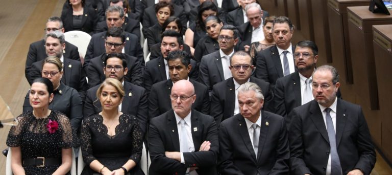 Ministros se preparan para ser diputados...