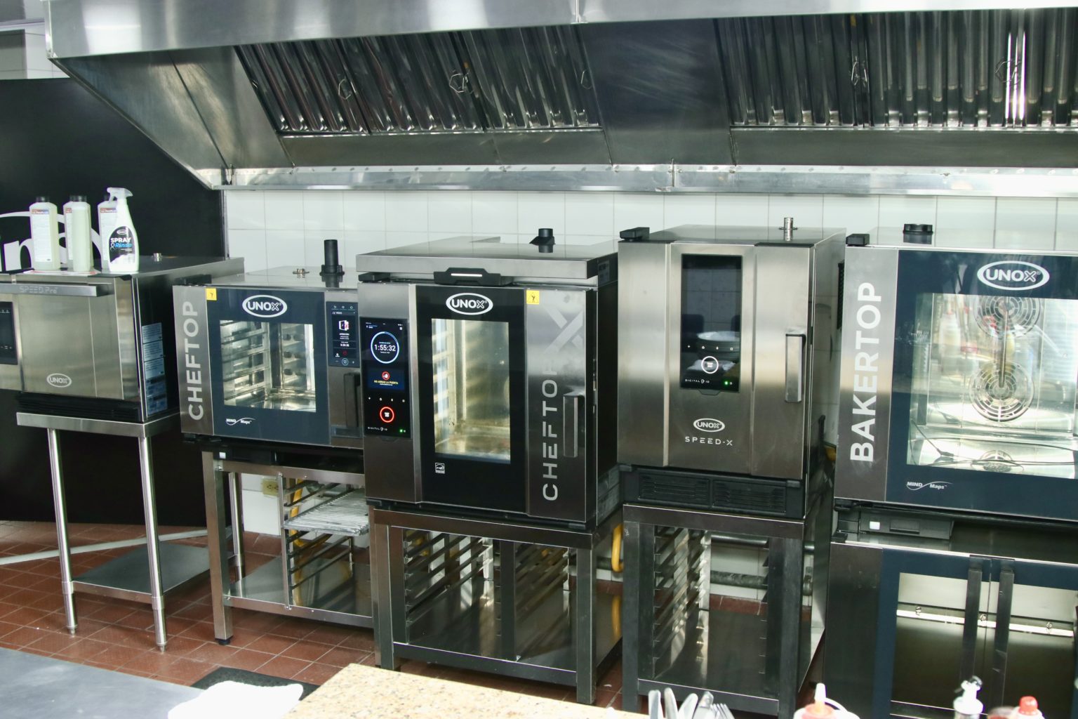 Imagen principal del artículo: IA al servicio de la cocina costarricense: así es el nuevo horno inteligente CHEFTOP-X de UNOX