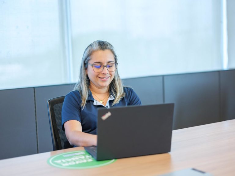 FIFCO e INCAE consolidan segunda generación de comunicadores centroamericanos en sostenibilidad