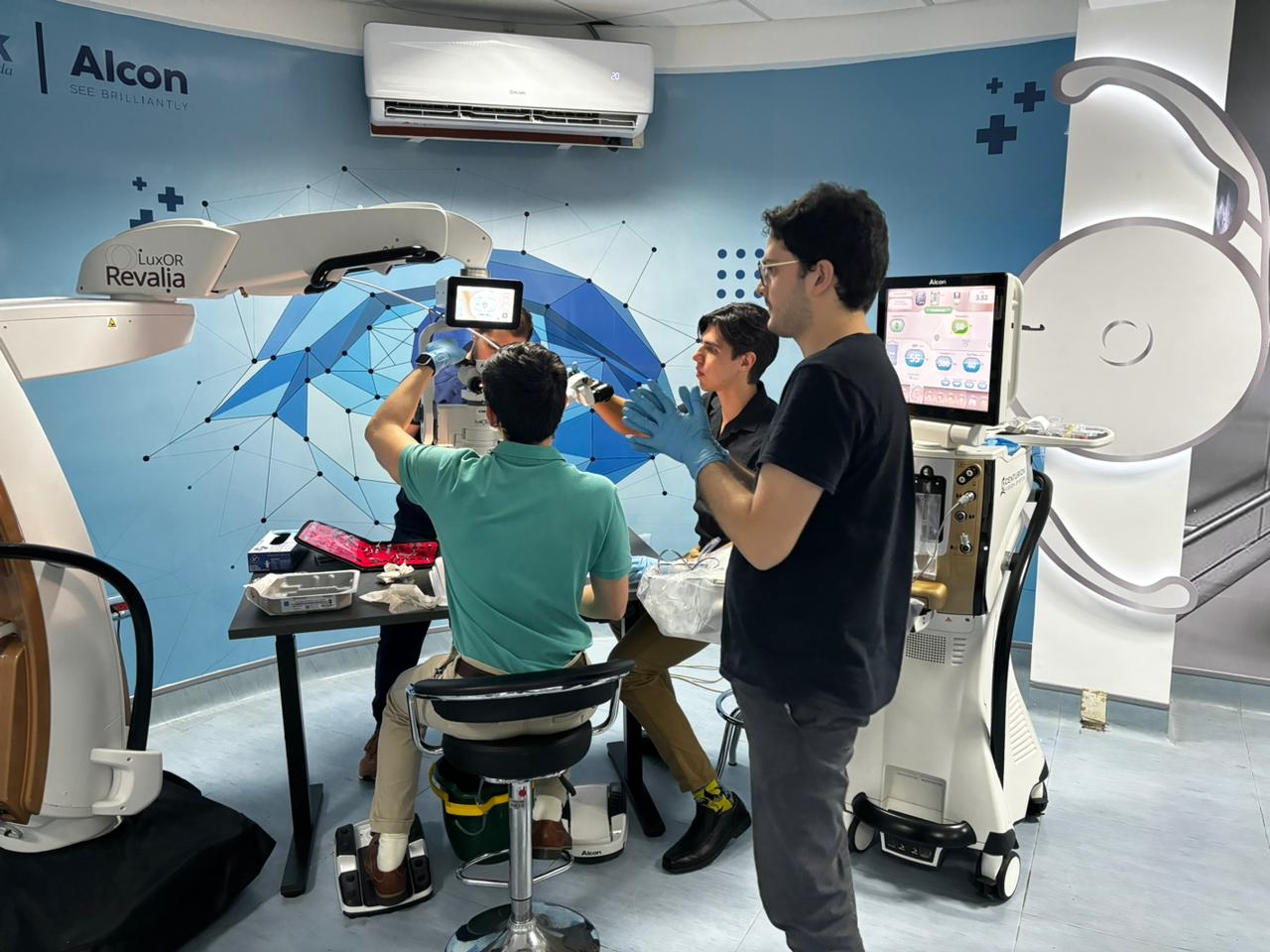 Imagen principal del artículo: Costa Rica tiene el primer laboratorio práctico no humano para oftalmólogos de uso gratuito