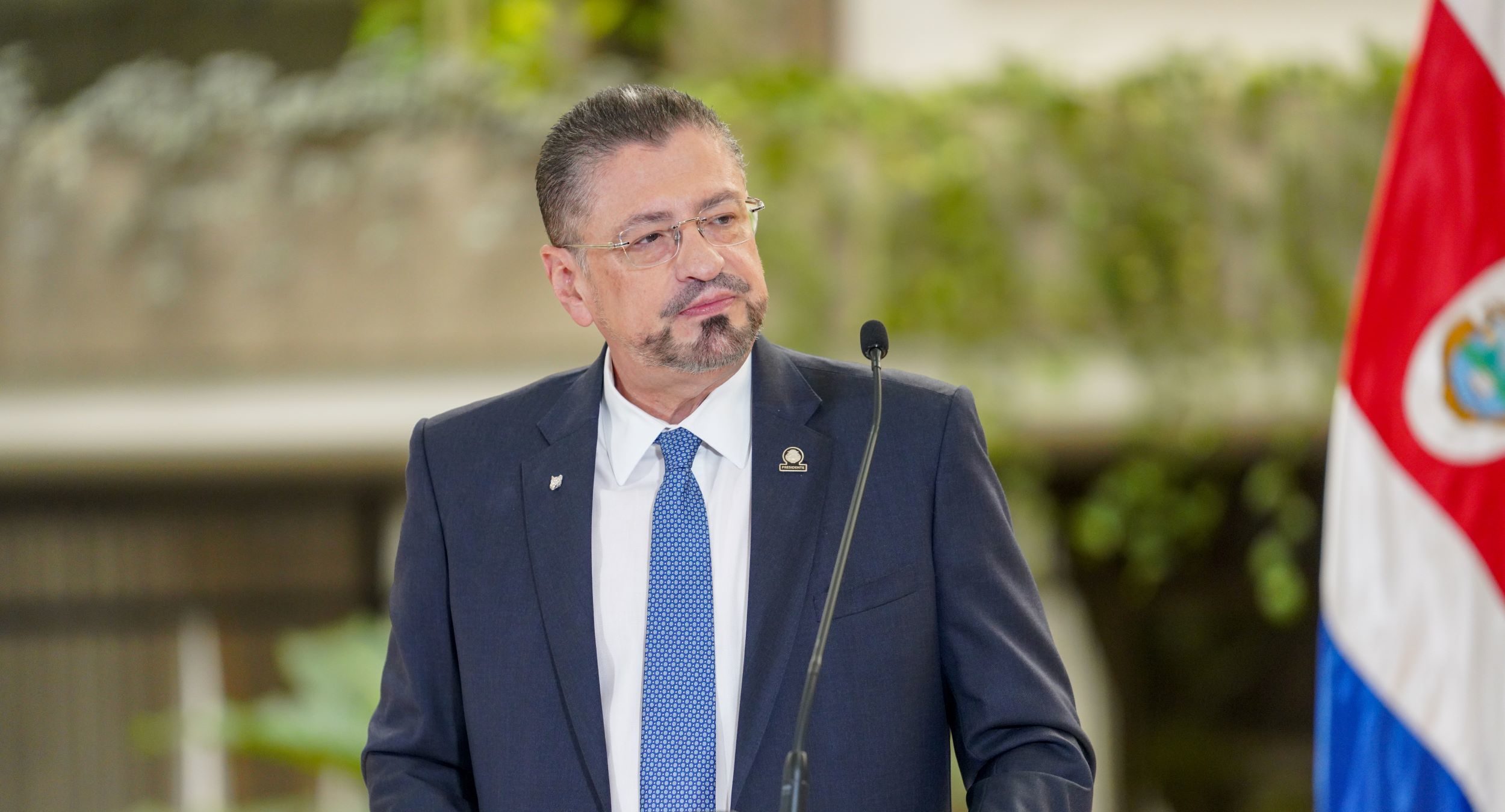 Imagen principal del artículo: Ejecutivo presenta nuevo proyecto de eurobonos para colocar $13.500 millones en nueve años