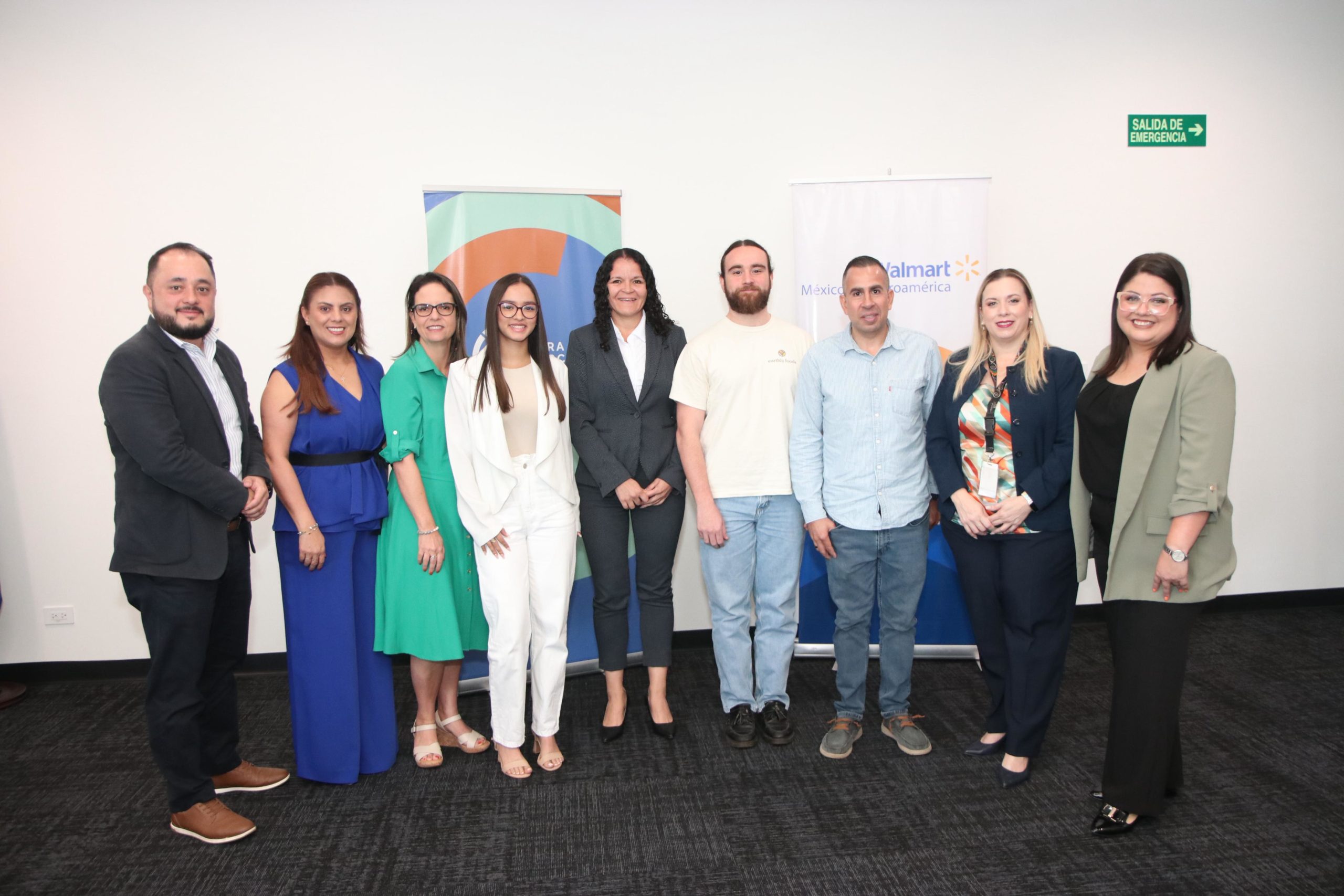 Imagen principal del artículo: Walmart y la Cámara de Comercio lanzan programa de capacitación para PyMEs proveedoras