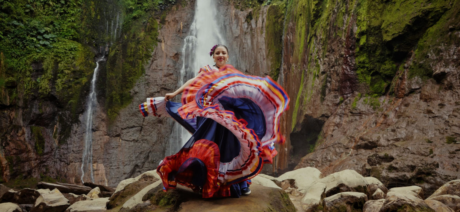 Imagen principal del artículo: Costa Rica exporta su "Pura Vida"