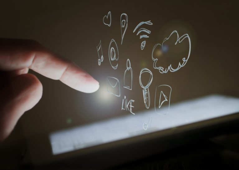 El camino de lo tierno a la extinción: la influencia de las redes sociales en el tráfico ilegal de vida silvestre