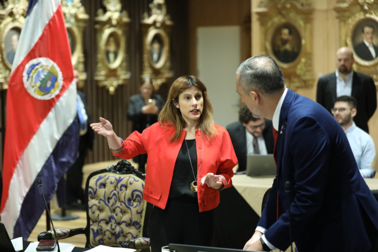 Comisión da 24 horas al Poder Judicial para entregar documentación adicional sobre causa penal contra Rodrigo Chaves