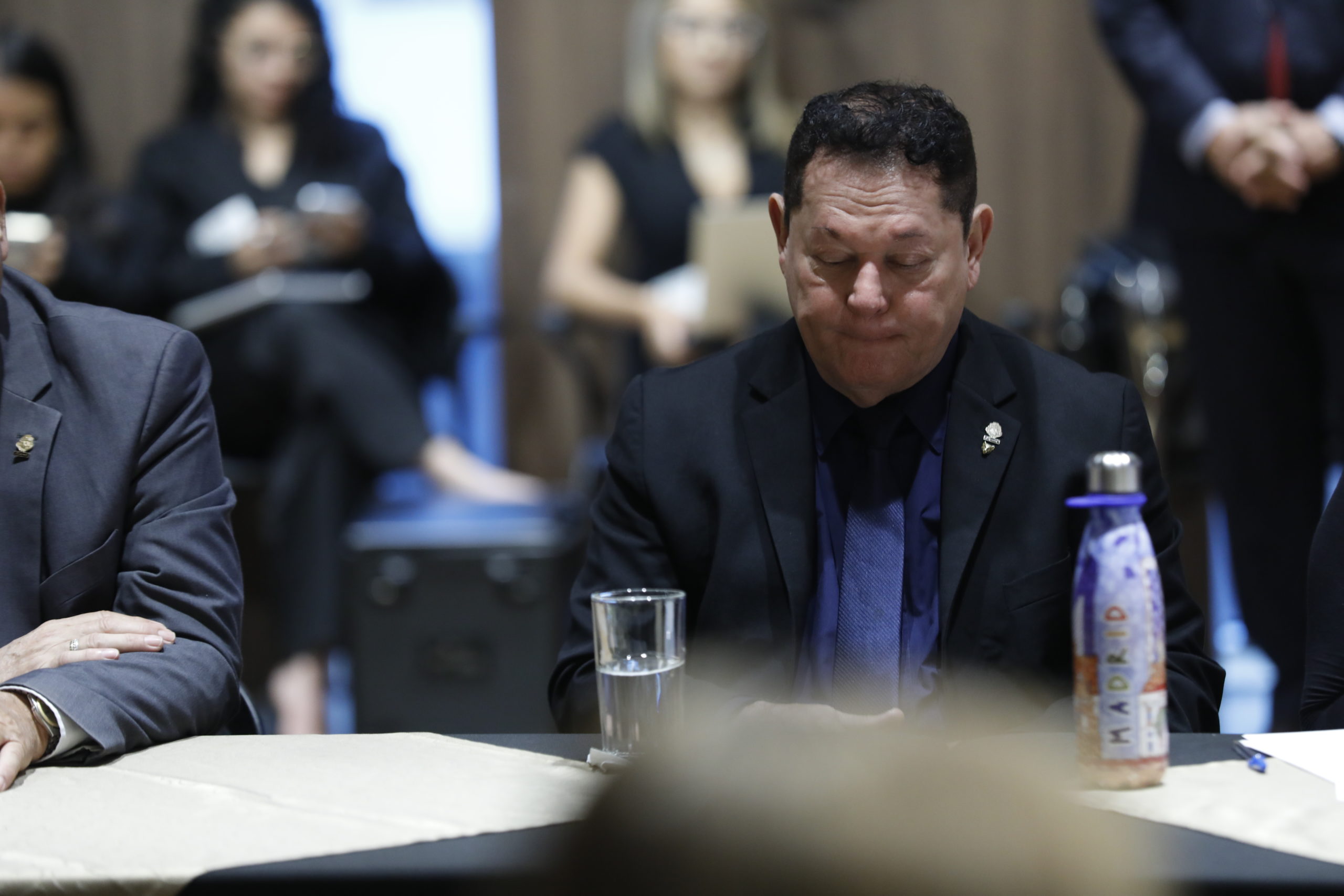 Imagen principal del artículo: Juicio en contra de diputado oficialista acusado de ofrecer embajadas y puestos inicia este 13 de enero