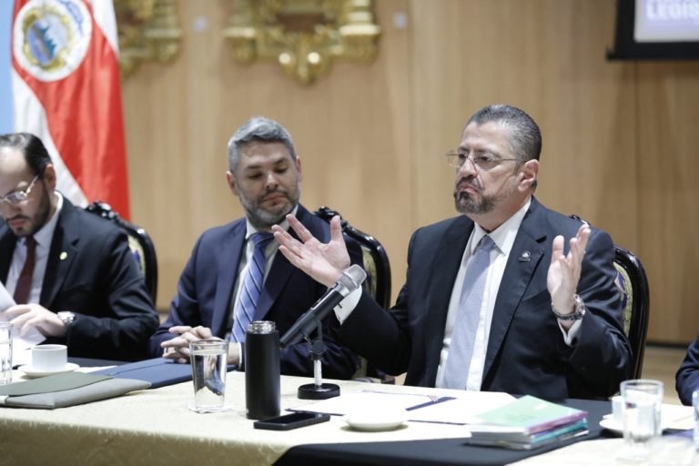 Encuesta CIEP: valoraciones positivas de Chaves regresaron a su punto más alto desde noviembre 2024