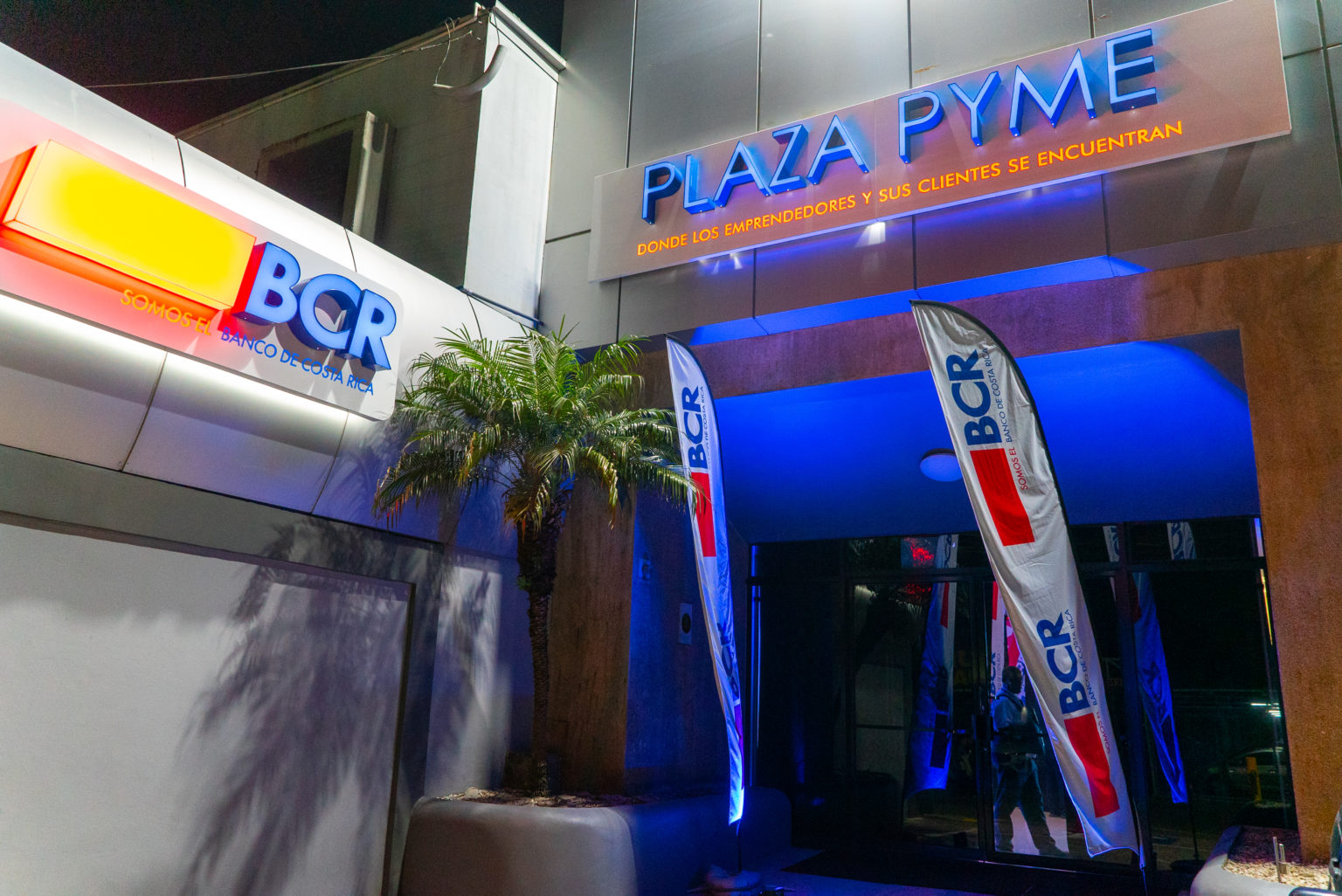 Imagen principal del artículo: BCR remodela su Plaza Pyme Cartago para impulsar a los emprendedores de la provincia