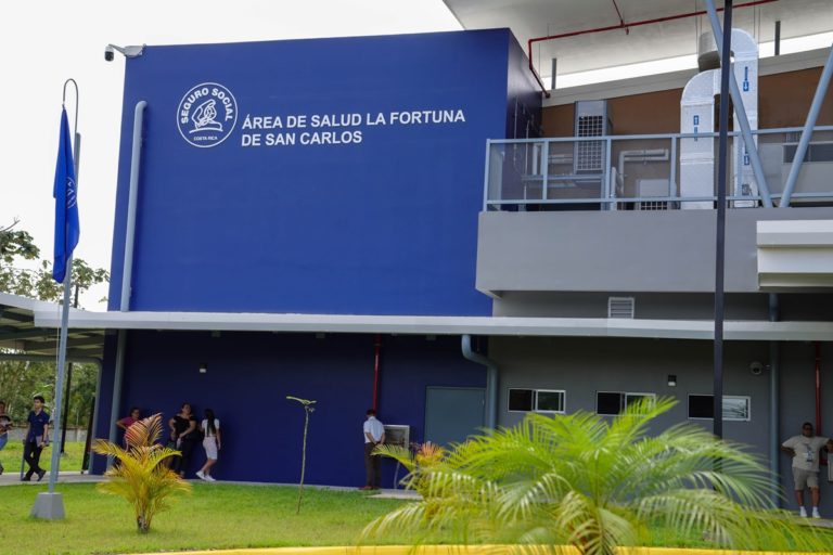 Vecinos de Venado de San Carlos denuncian desmantelamiento del centro de salud y piden intervención del Gobierno