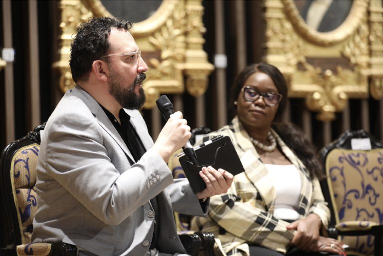 Foro impulsa reforma para fortalecer al SINART como medio público independiente