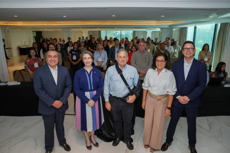 Costa Rica, Panamá, Colombia y Ecuador unen fuerzas para combatir la pesca ilegal en el Pacífico