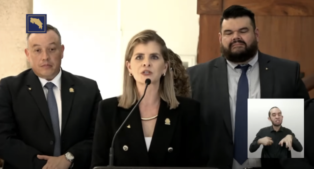 Juan Ignacio Rodríguez Araya fue presentado en el mismo acto en​ el que ​Francisco Gamboa Soto y Laura Fernández Delgado presentaron su renuncia.